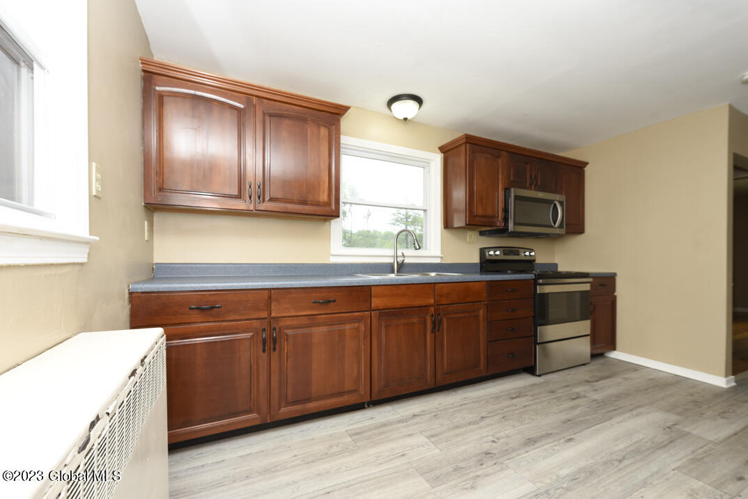 964 Watervliet Shaker Road Colonie, NY 12205 - Photo 3 of 21 _REN3210