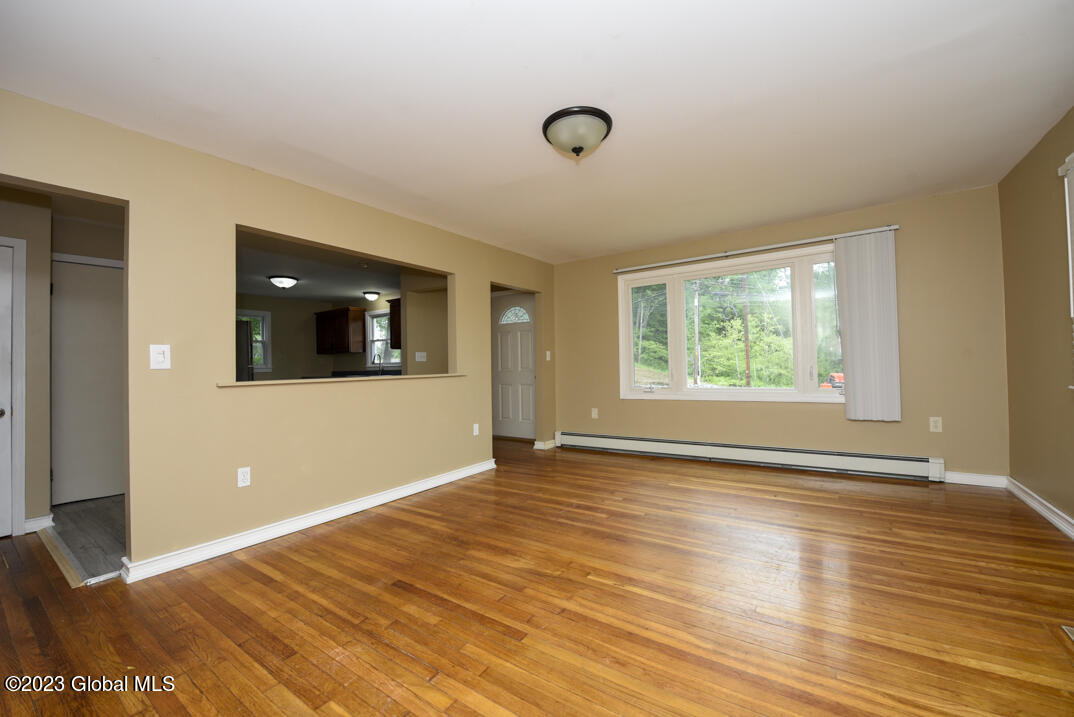 964 Watervliet Shaker Road Colonie, NY 12205 - Photo 6 of 21 _REN3252