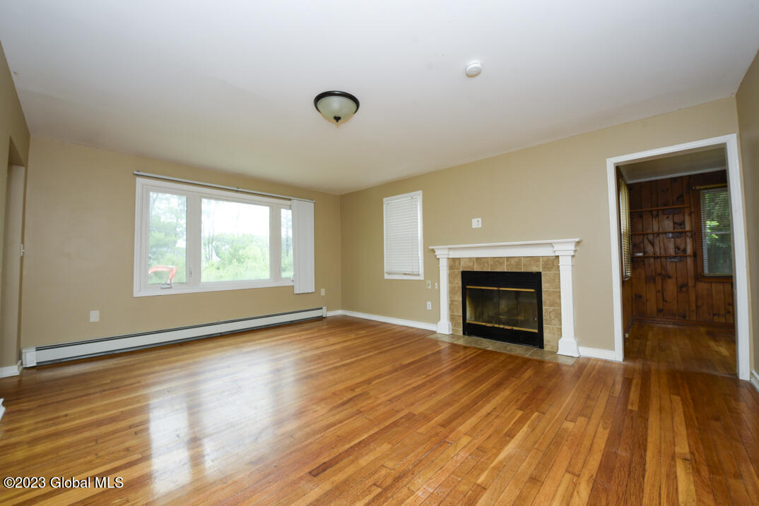 964 Watervliet Shaker Road Colonie, NY 12205 - Photo 7 of 21 _REN3247