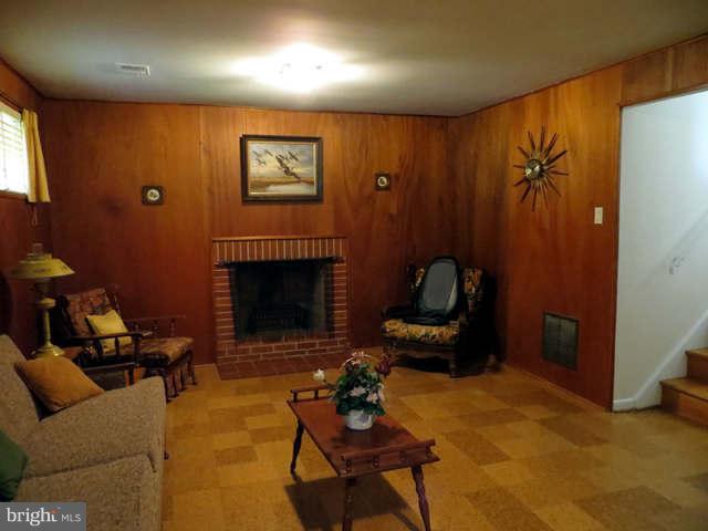 1204 North Belgrade Road Silver Spring, MD 20902 - Photo 19 of 25 Interior (General)