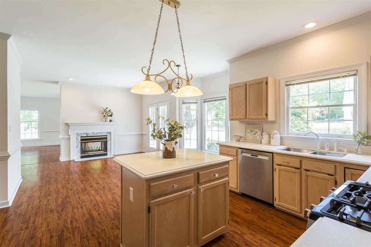5601 Barham Court Raleigh, NC 27613 - Photo 19 of 30 Kitchen