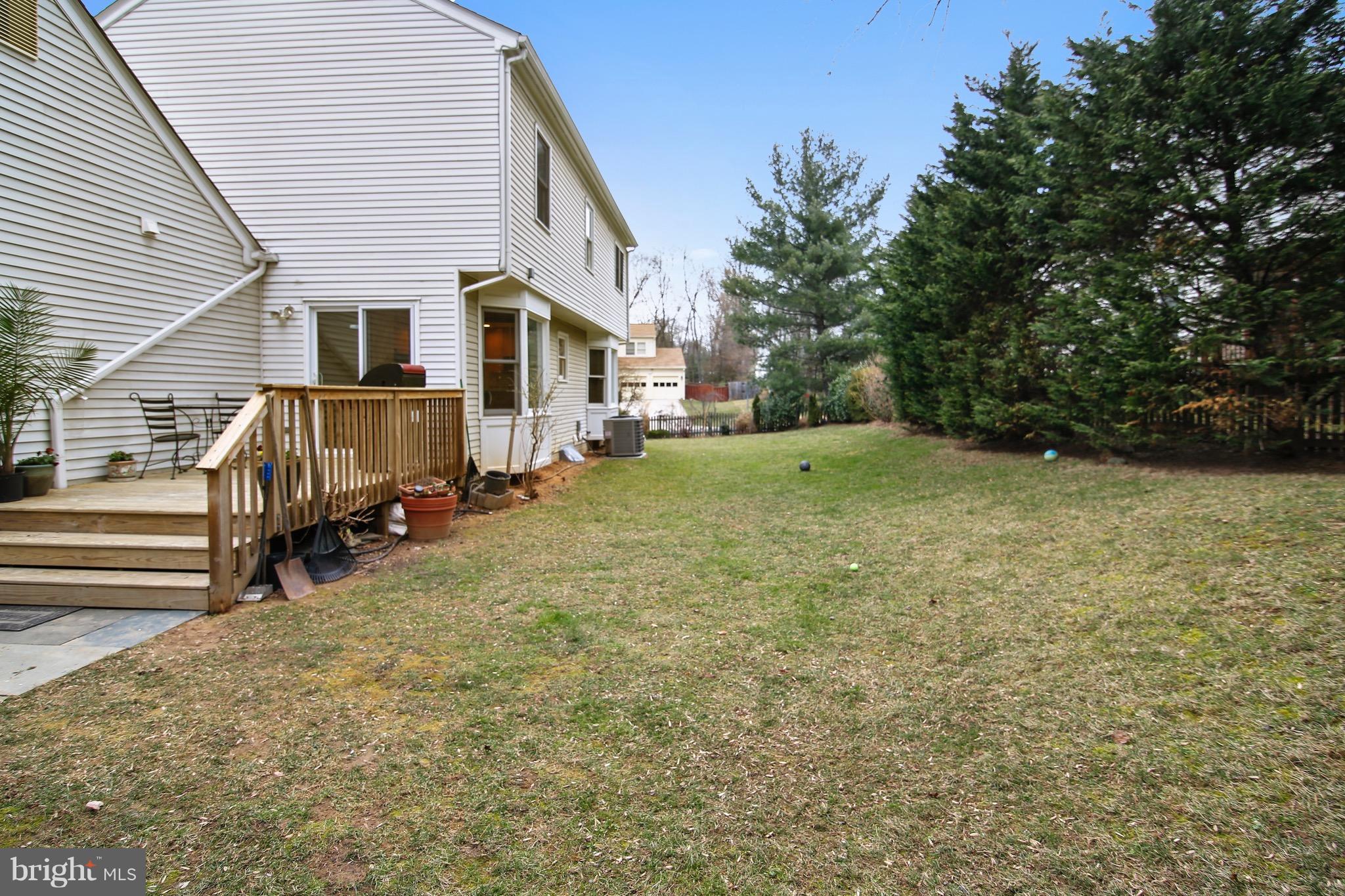 717 Sonata Way Silver Spring, MD 20901 - Photo 28 of 29 Backyard