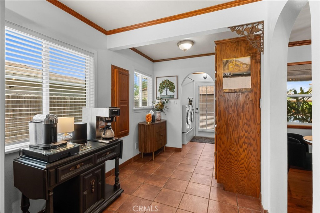 5545 Tower Riverside, CA 92506 - Photo 21 of 70
