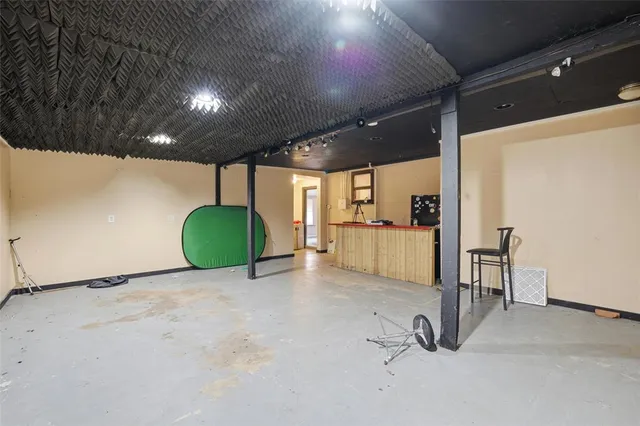 a view of a livingroom with furniture
