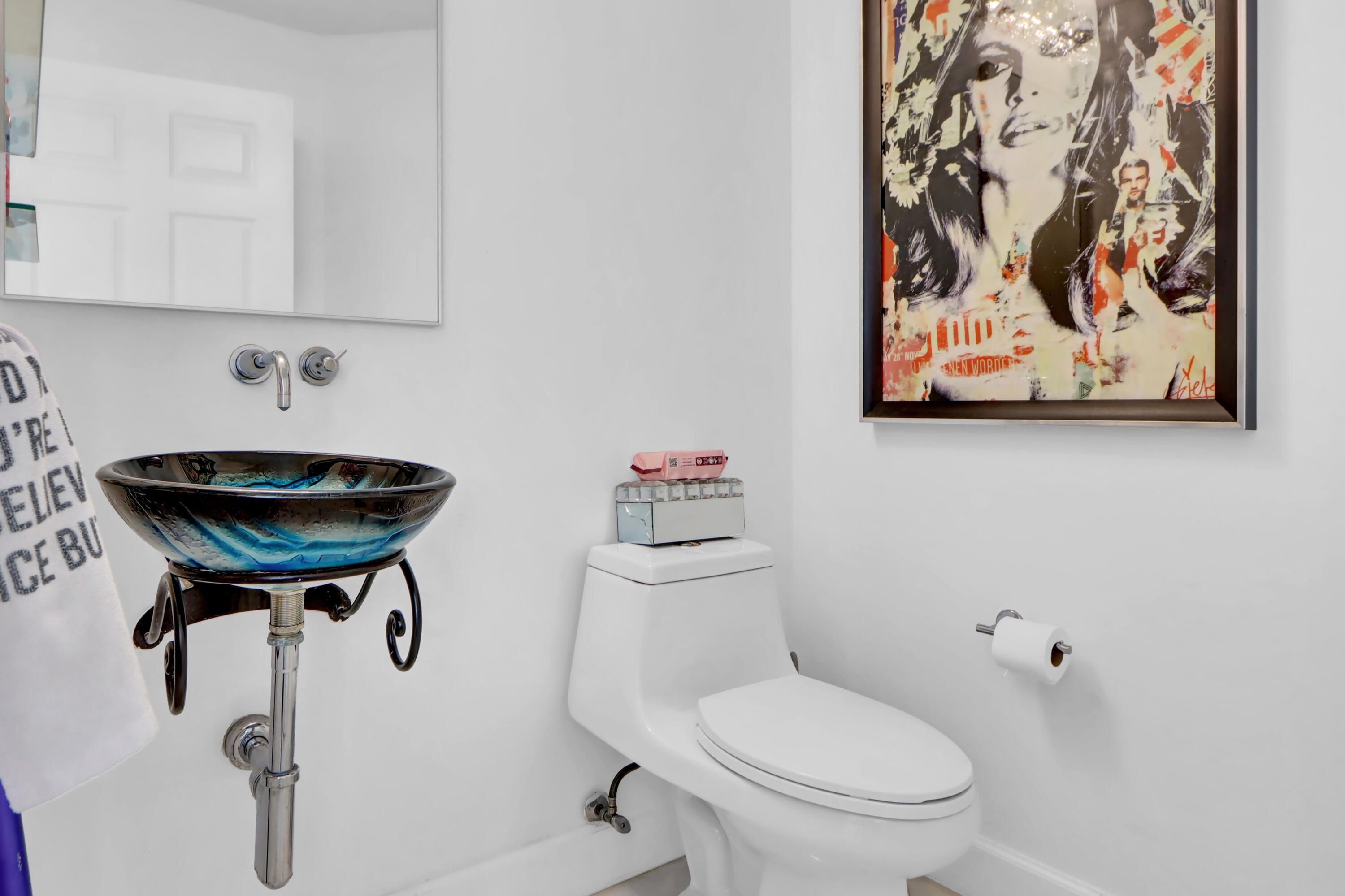 6568 Northwest 42nd Way Boca Raton, FL 33496 - Photo 9 of 38 Powder Room