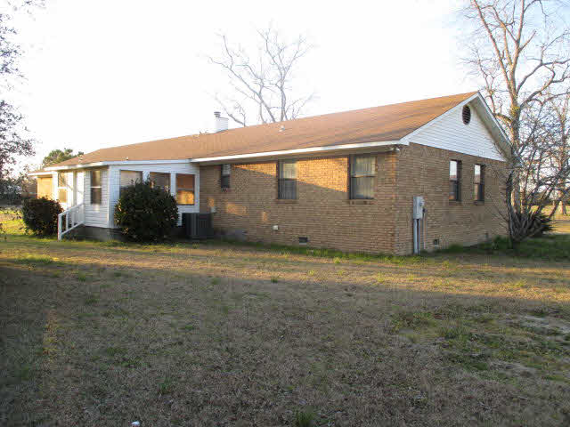 20950 County Road 28 Foley, AL 36535 - Photo 2 of 16 back of house