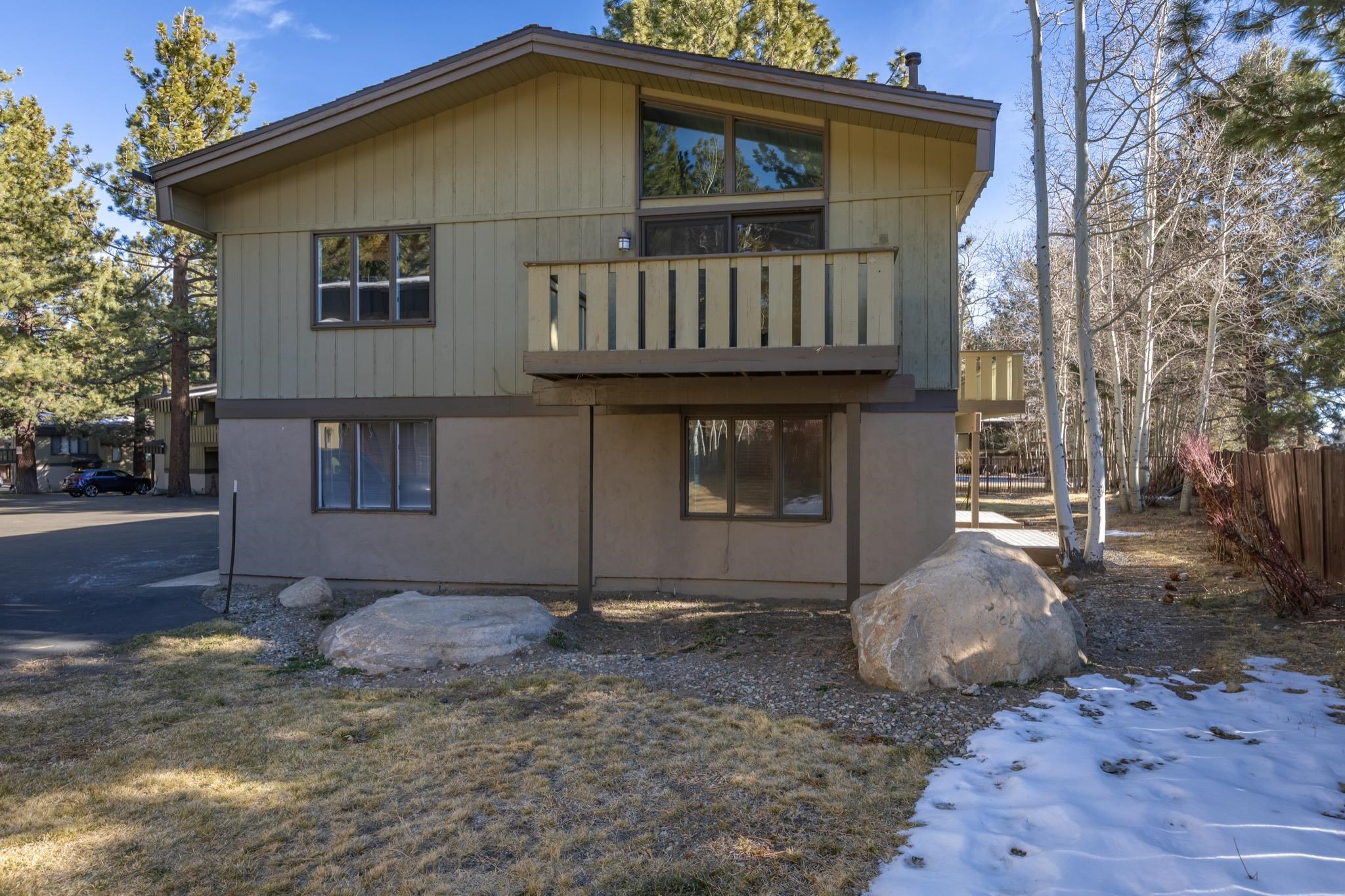 3251-40 Chateau Road, Unit 40 Mammoth Lakes, CA 93546 - Photo 27 of 31 a front view of a house