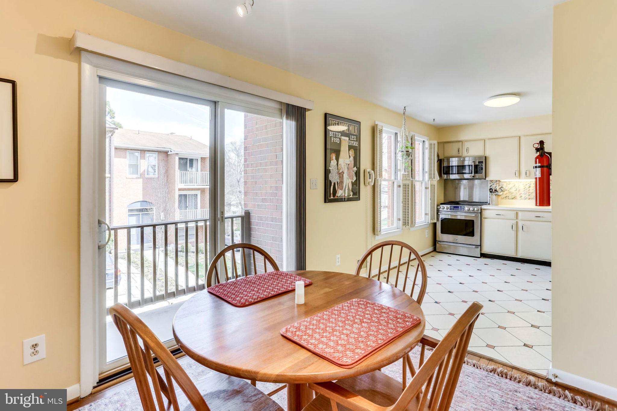 2102 Military Road Arlington, VA 22207 - Photo 20 of 40 Balcony off of Eat-in Area