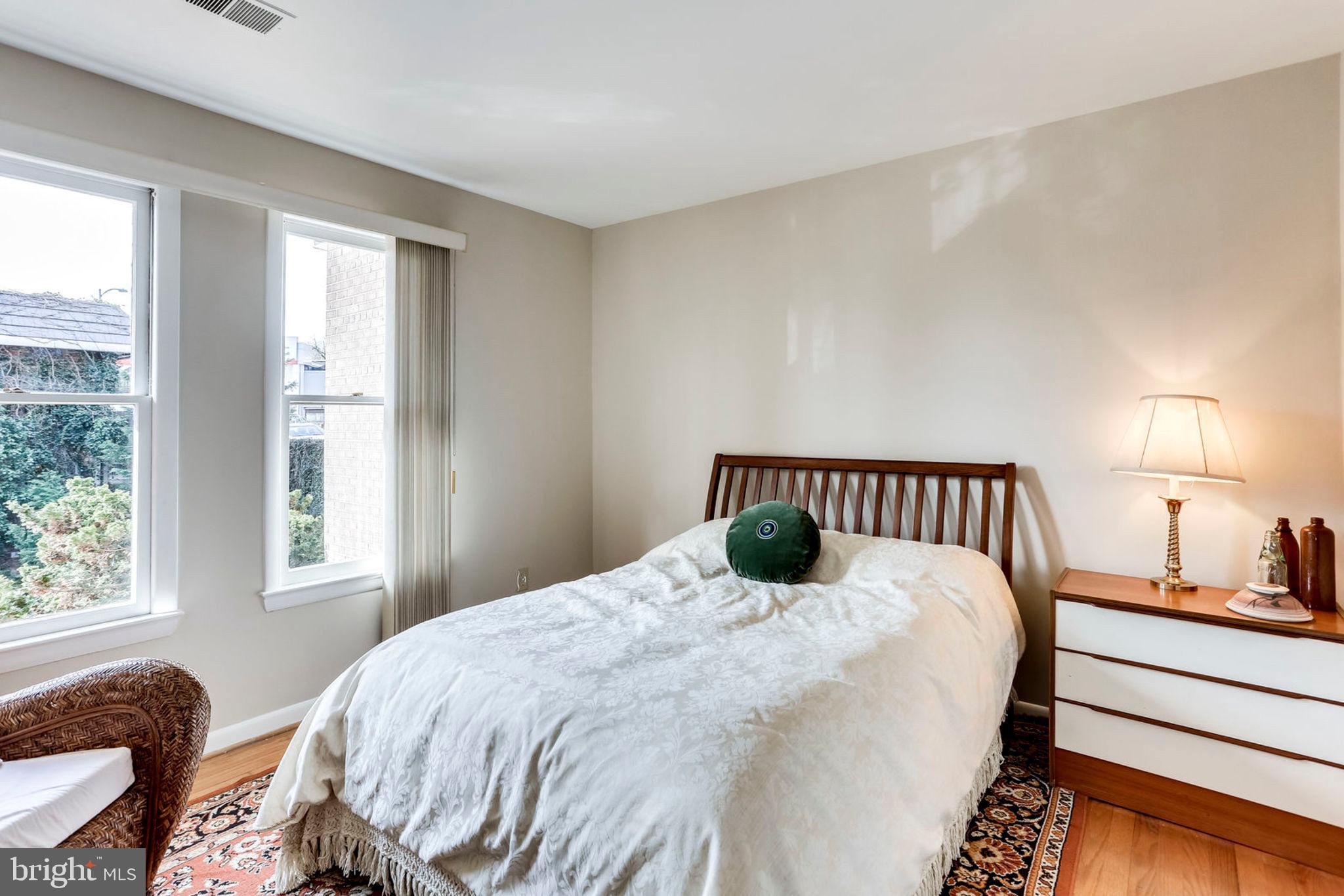 2102 Military Road Arlington, VA 22207 - Photo 30 of 40 3rd Level Bedrrom 3