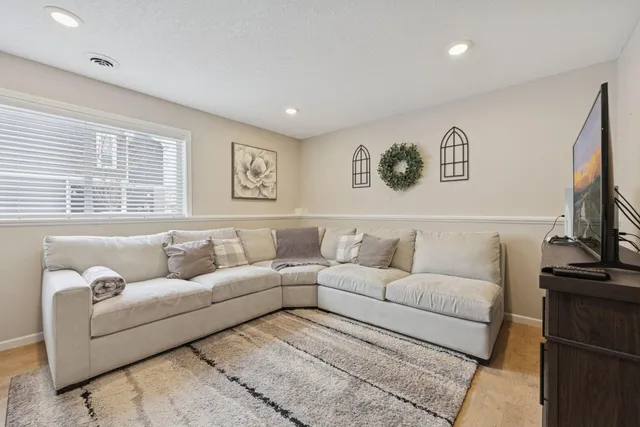 $325,000 | 7087 Merrimac Lane North, Maple Grove, MN 55311