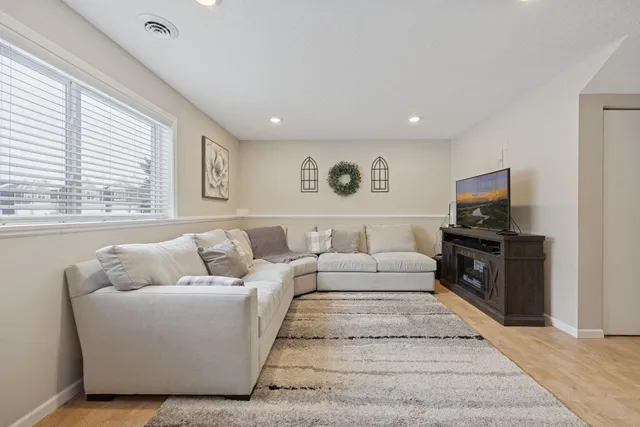 $325,000 | 7087 Merrimac Lane North, Maple Grove, MN 55311