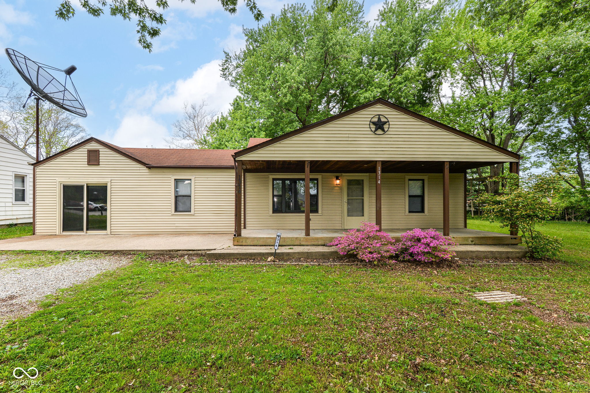 1314 North High School Road Indianapolis, IN 46224 - Photo 1 of 30
