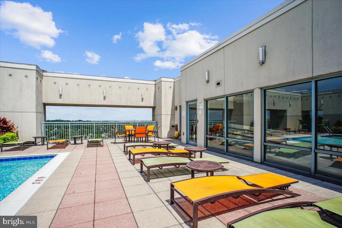 851 North Glebe Road, Unit 1003 Arlington, VA 22203 - Photo 29 of 73
