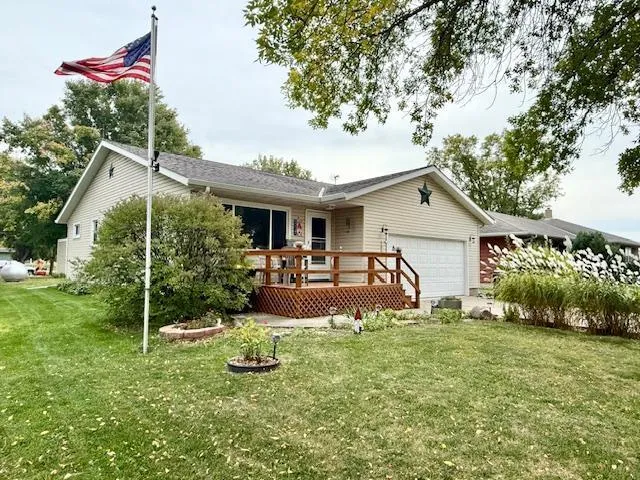 $147,800 | 305 Oak Street, Lucan, MN 56255