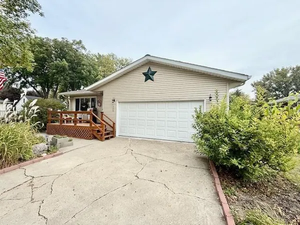 $142,900 | 305 Oak Street, Lucan, MN 56255