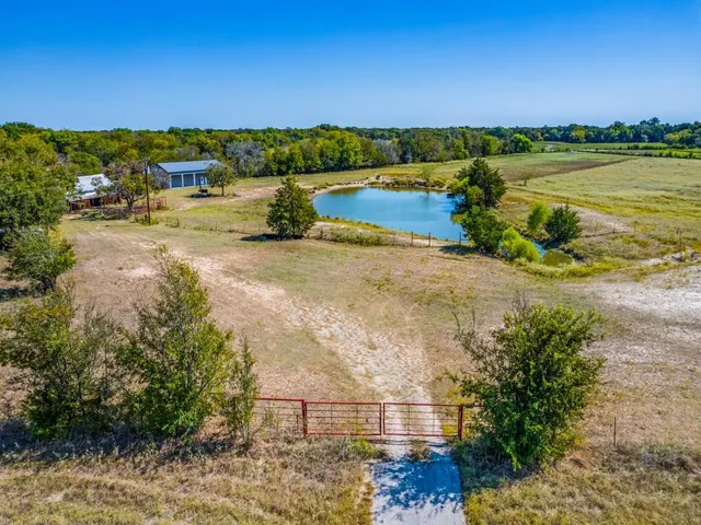$2,000,000 | 9441 Farm To Market Road 1388, Scurry, TX 75158