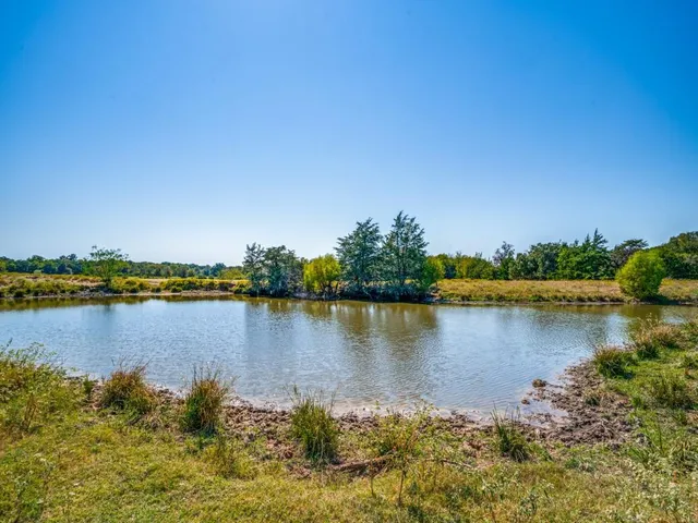 $2,000,000 | 9441 Farm To Market Road 1388, Scurry, TX 75158