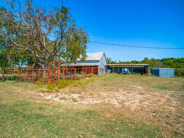 $2,000,000 | 9441 Farm To Market Road 1388, Scurry, TX 75158