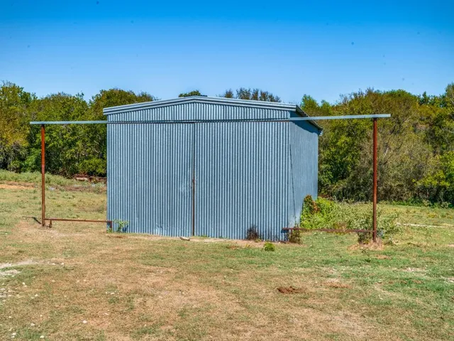 $2,000,000 | 9441 Farm To Market Road 1388, Scurry, TX 75158