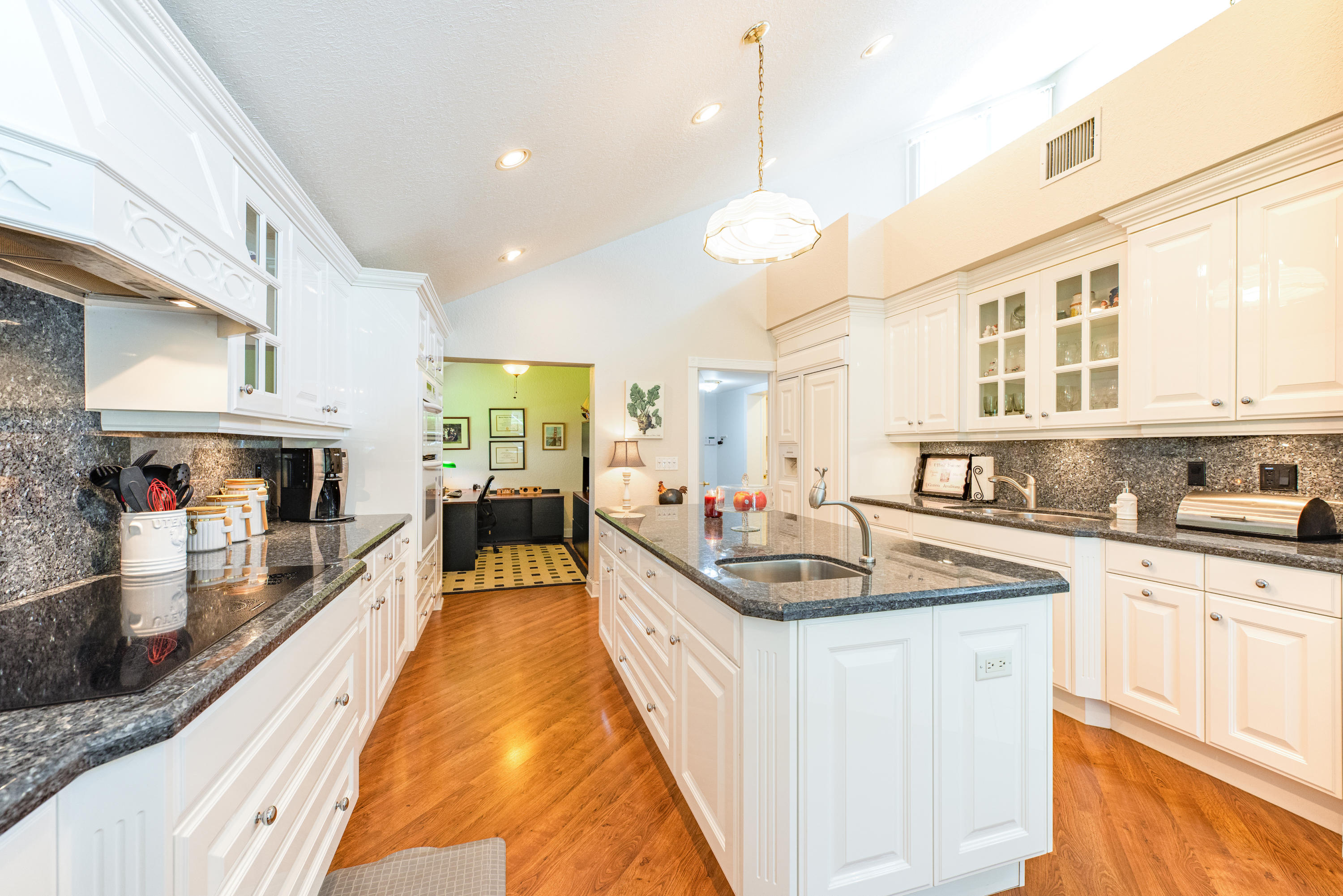 268 Northwest 64th Street Boca Raton, FL 33487 - Photo 5 of 40 Kitchen-3
