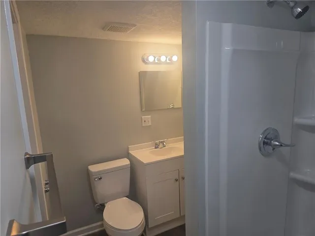 $290,000 | 809 Northeast Mulberry Street, Lee's Summit, MO 64086