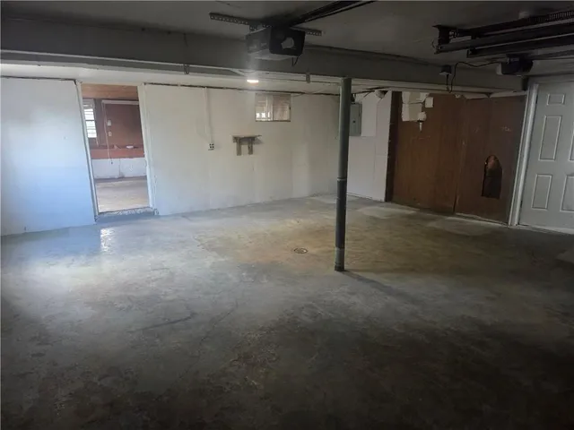 $290,000 | 809 Northeast Mulberry Street, Lee's Summit, MO 64086