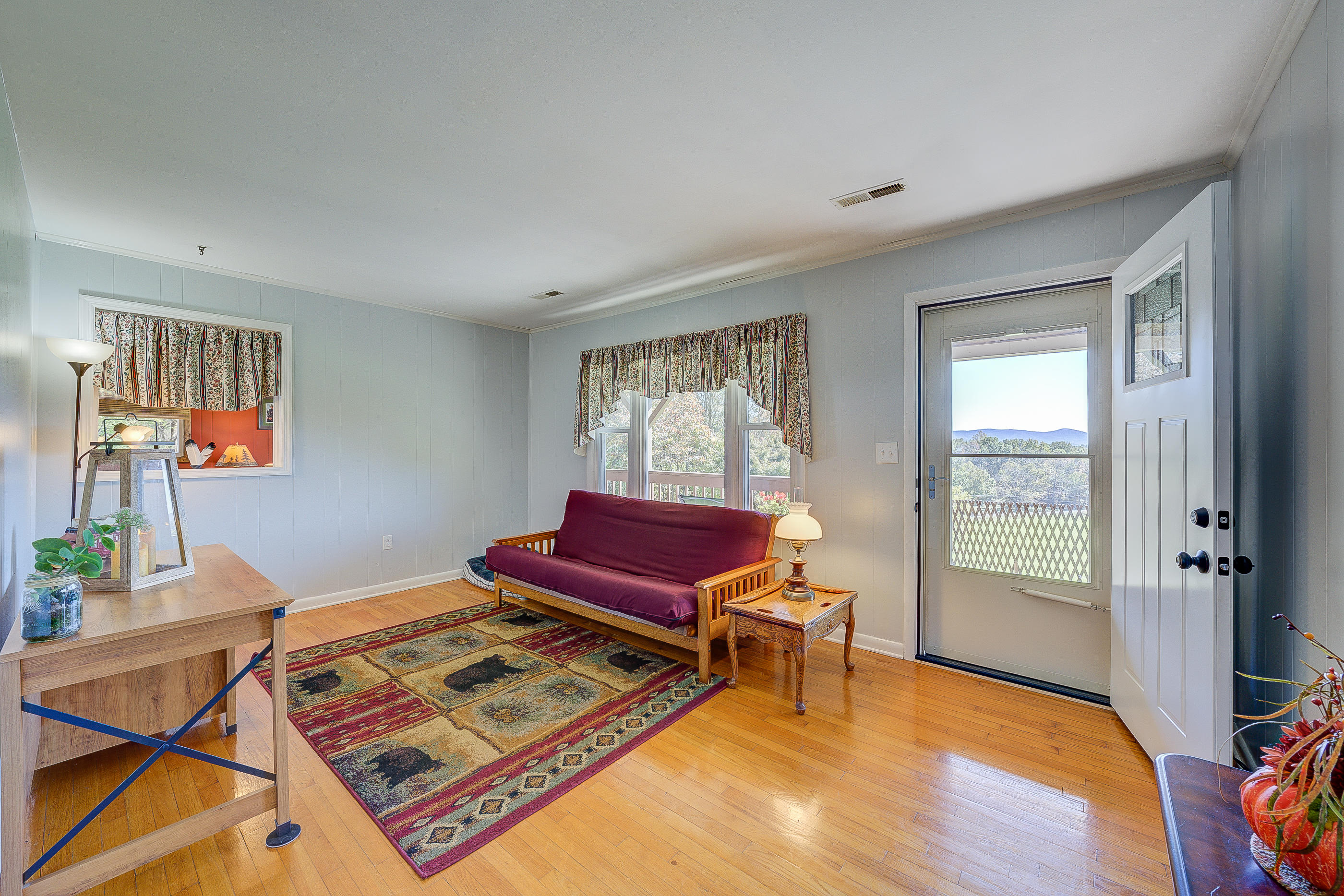 863 Flowing Spring Road Buchanan, VA 24066 - Photo 16 of 29 146