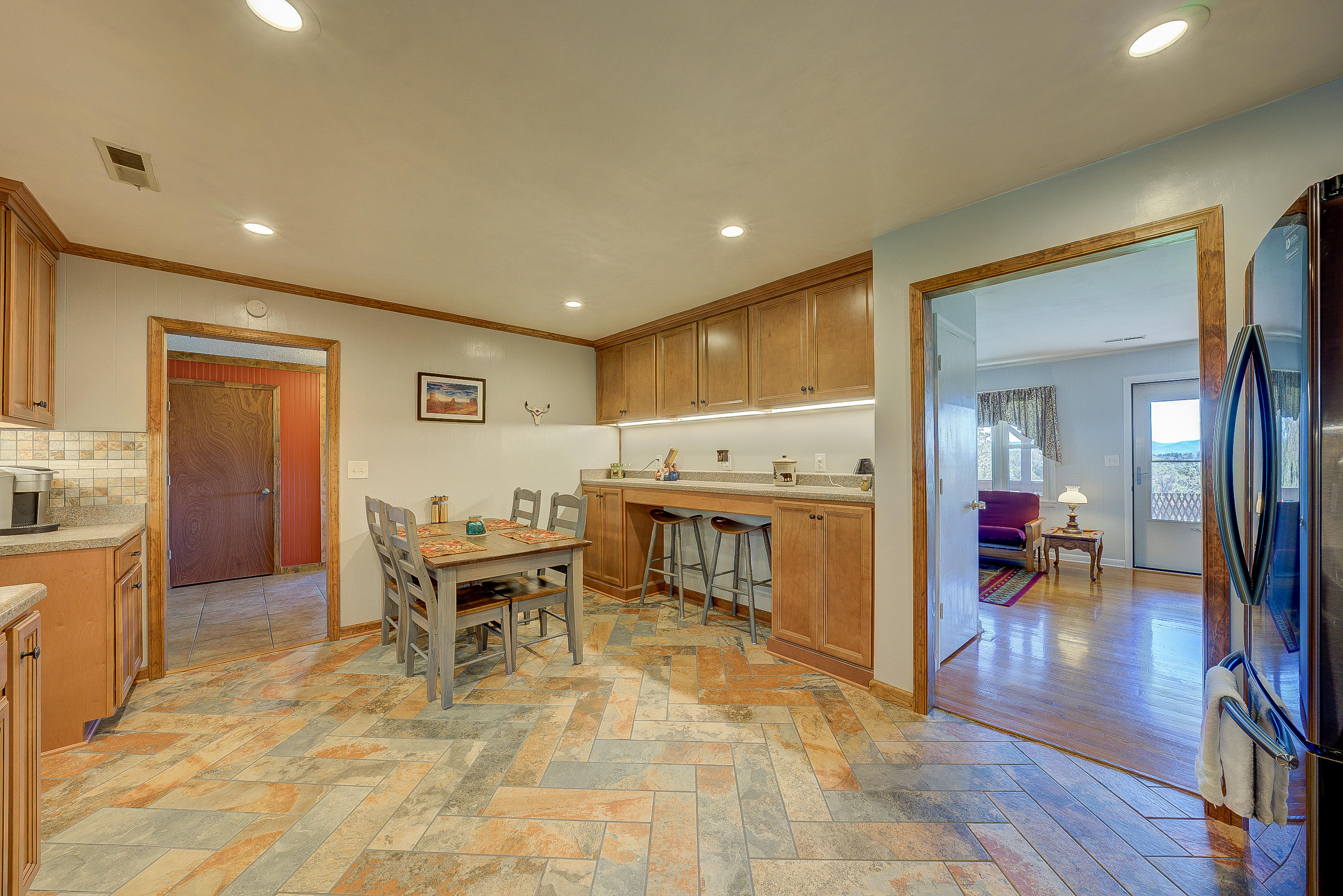 863 Flowing Spring Road Buchanan, VA 24066 - Photo 18 of 29 141