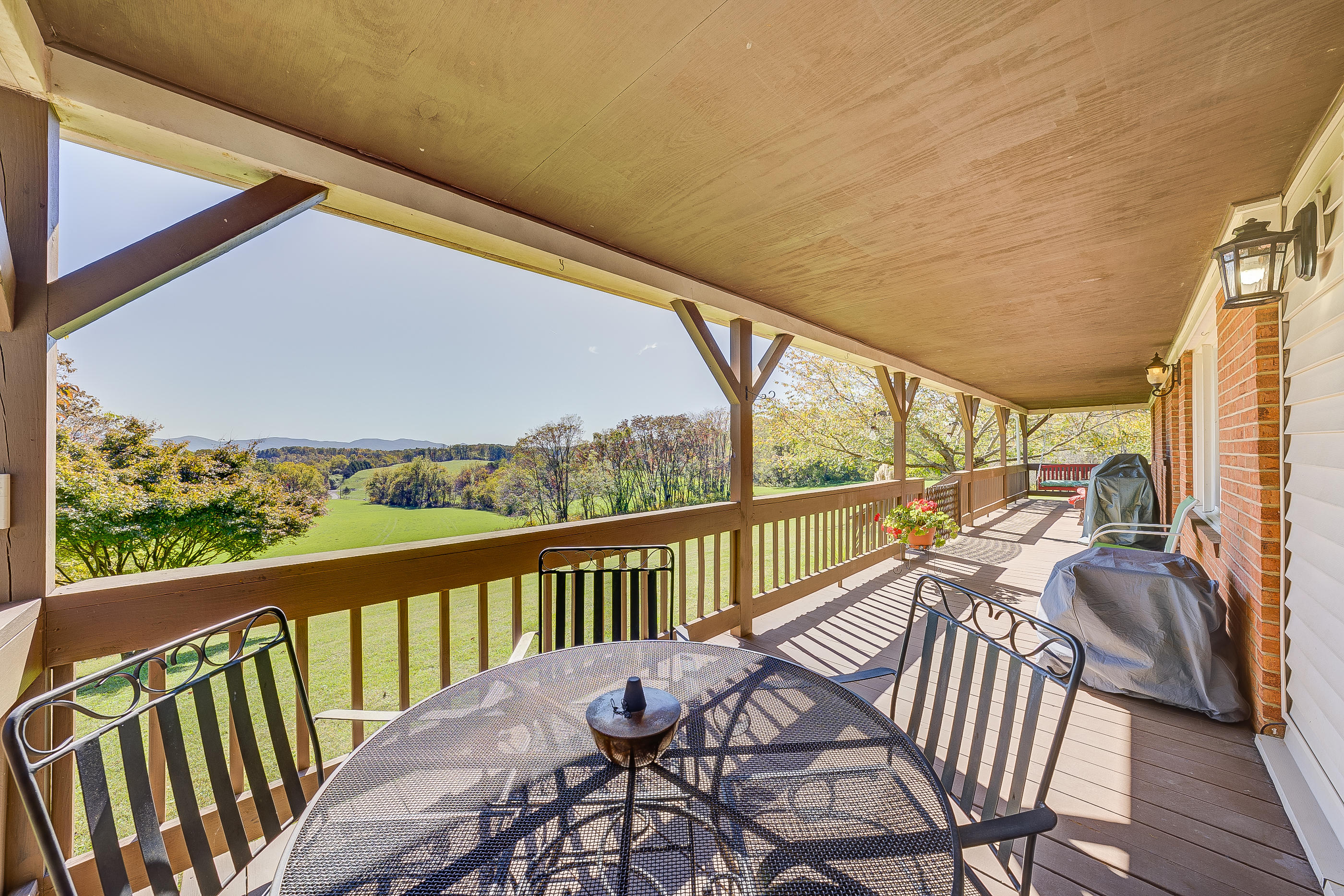 863 Flowing Spring Road Buchanan, VA 24066 - Photo 8 of 29 170