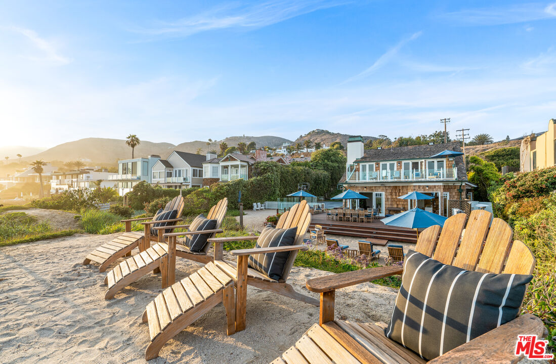 31202 Broad Beach Road Malibu, CA 90265 - Photo 31 of 38 a view of a city from a terrace