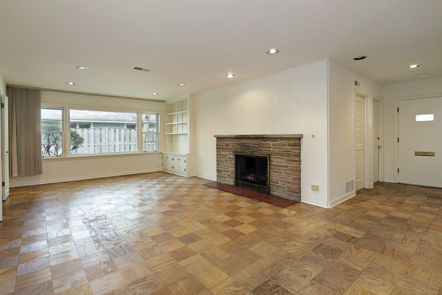 846 Hunter Road Glenview, IL 60025 - Photo 2 of 8