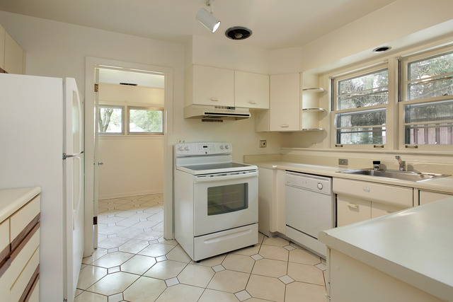 846 Hunter Road Glenview, IL 60025 - Photo 3 of 8