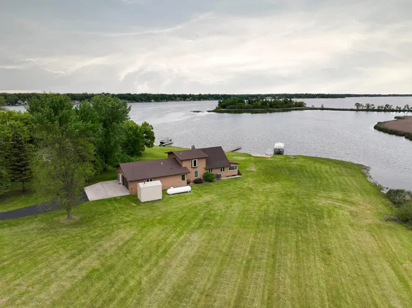$664,900 | 14796 Maple Trail Southeast, Mentor, MN 56736
