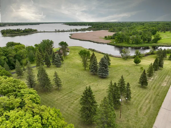 $664,900 | 14796 Maple Trail Southeast, Mentor, MN 56736