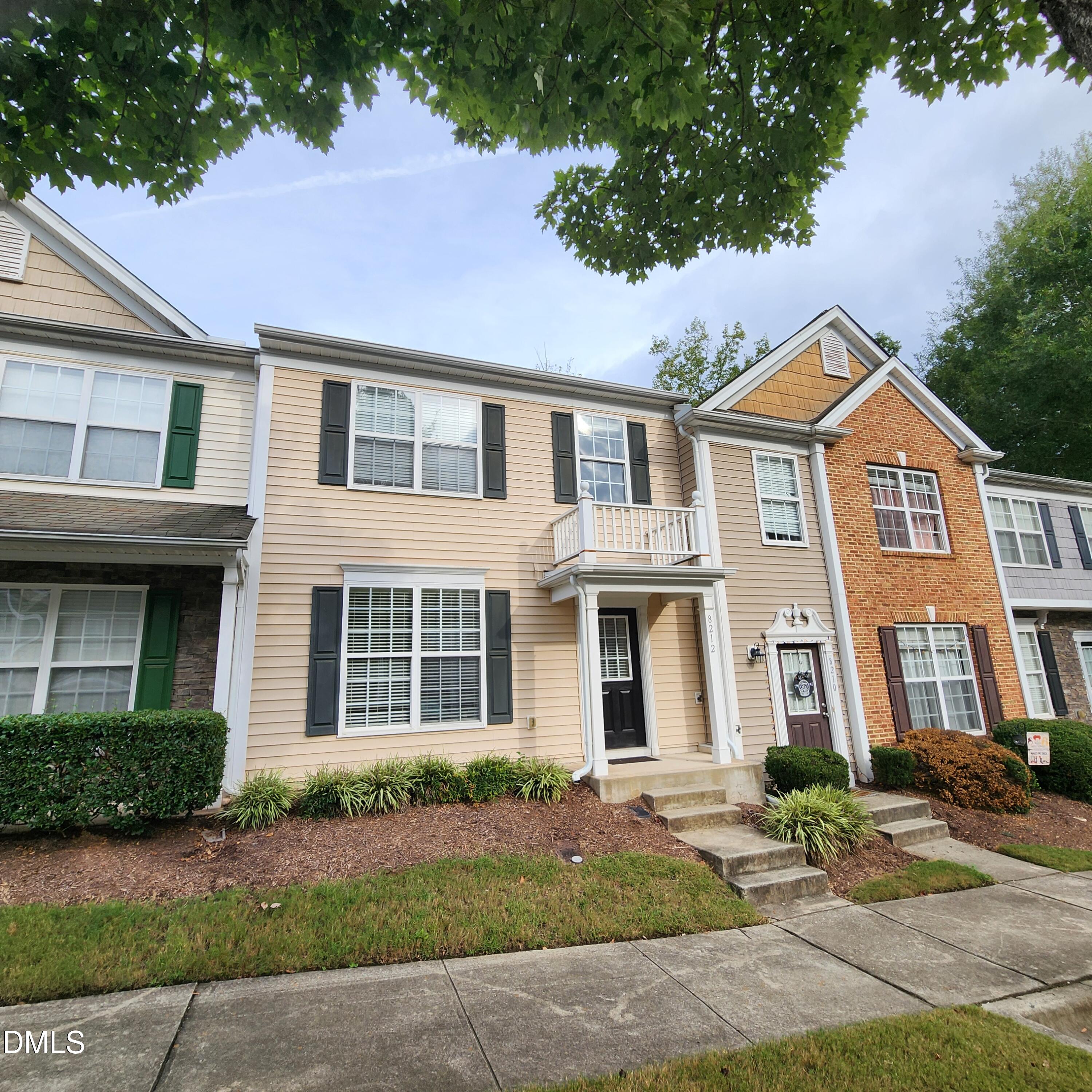 8212 Clasara Circle Raleigh, NC 27613 - Photo 2 of 20 Exterior front