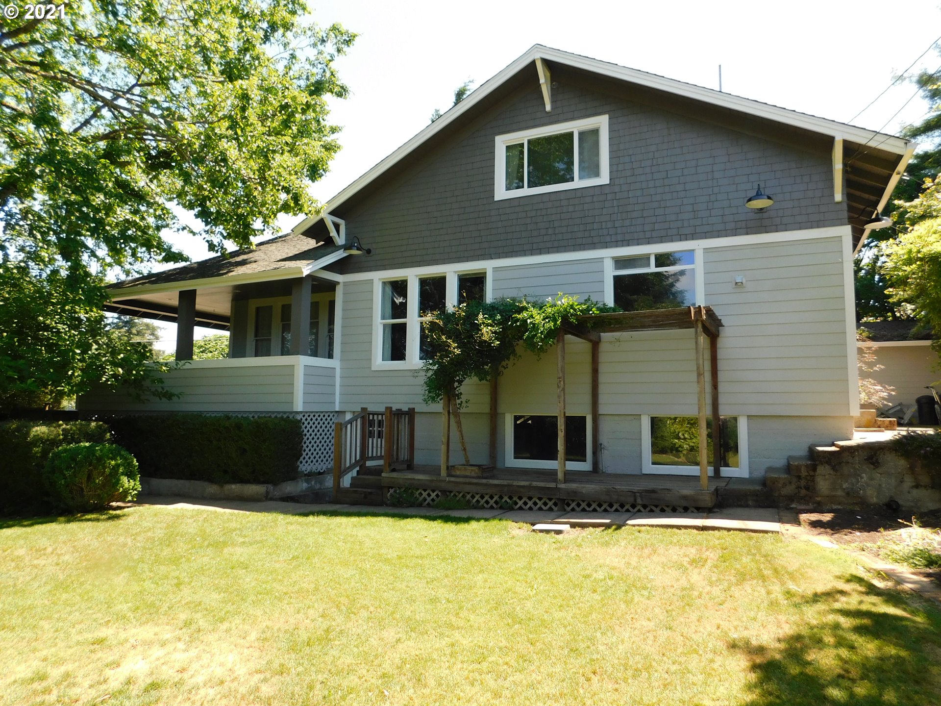 1232 Maple Street Myrtle Point, OR 97458 - Photo 2 of 31 Gallery Image 2