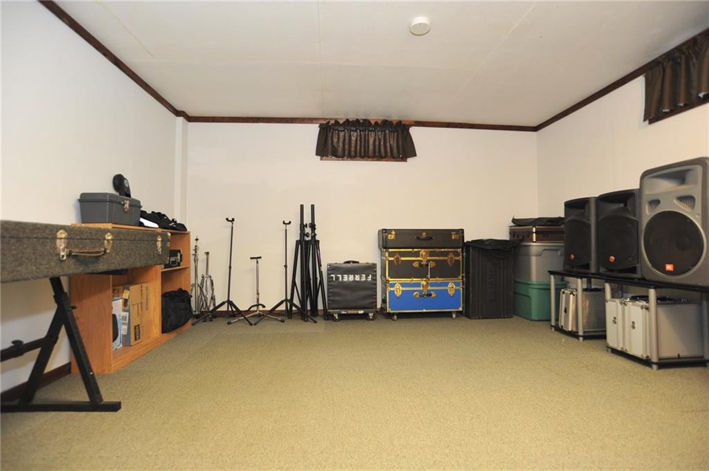 149 Bennington Road Indianapolis, IN 46227 - Photo 19 of 24 Gallery Image 19