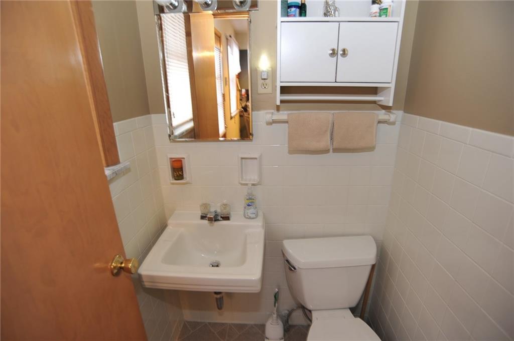 149 Bennington Road Indianapolis, IN 46227 - Photo 10 of 24 Gallery Image 10