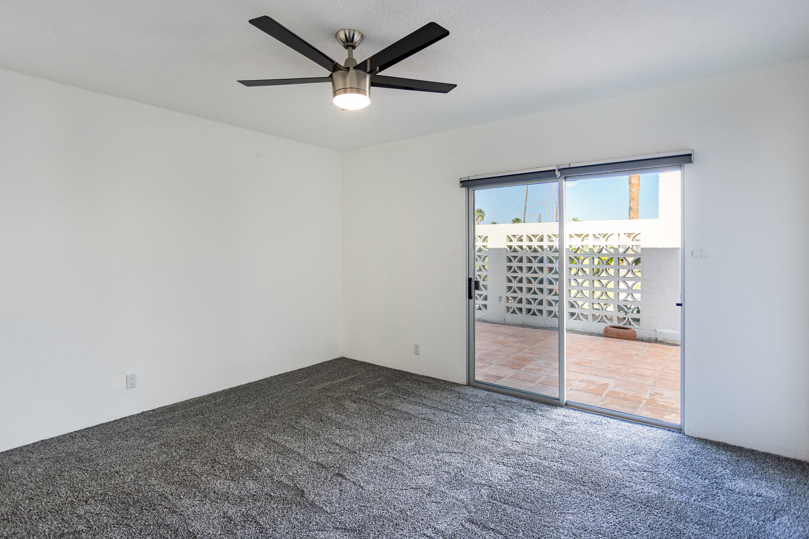 1812 Sandcliff Road Palm Springs, CA 92264 - Photo 16 of 32 1812 Sandcliff Rd