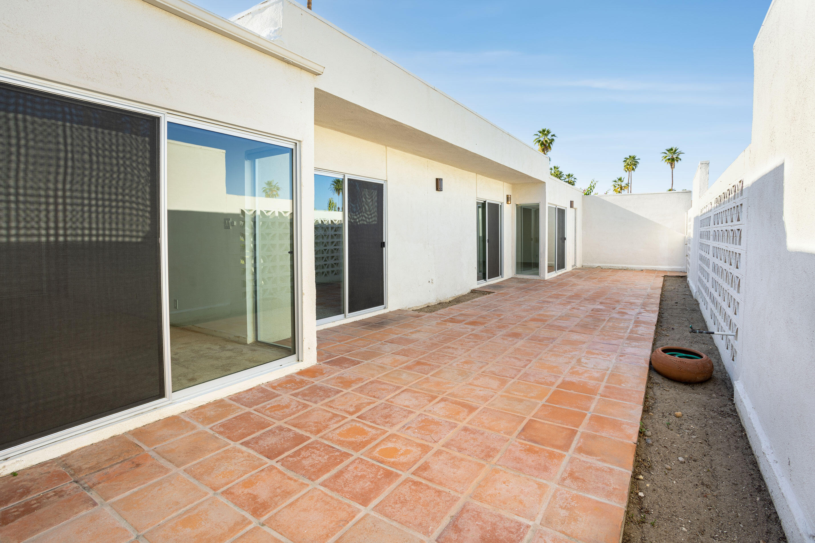 1812 Sandcliff Road Palm Springs, CA 92264 - Photo 24 of 32 1812 Sandcliff Rd
