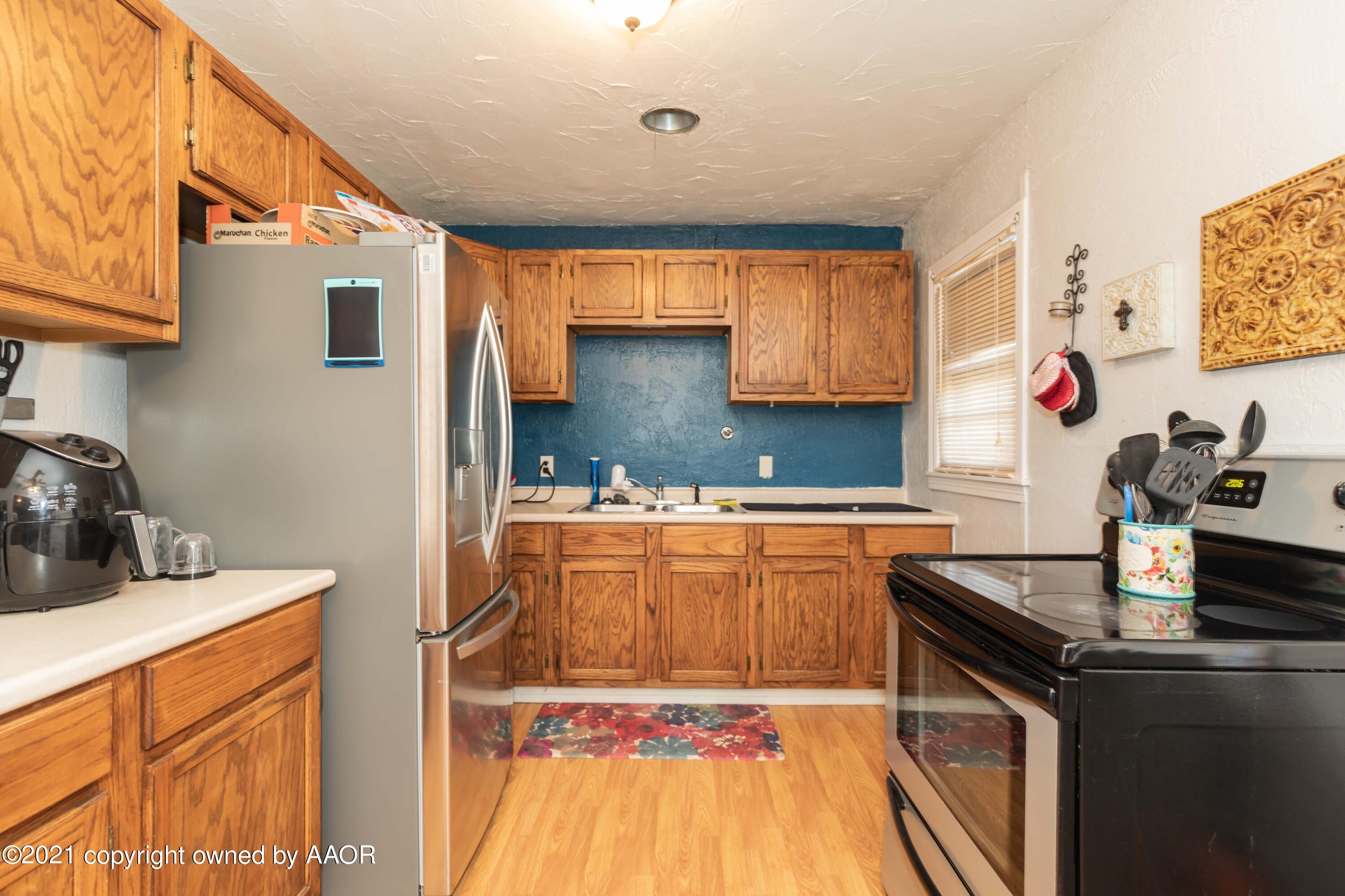 4424 Parker Street Amarillo, TX 79110 - Photo 4 of 12 Jk3k94dQ