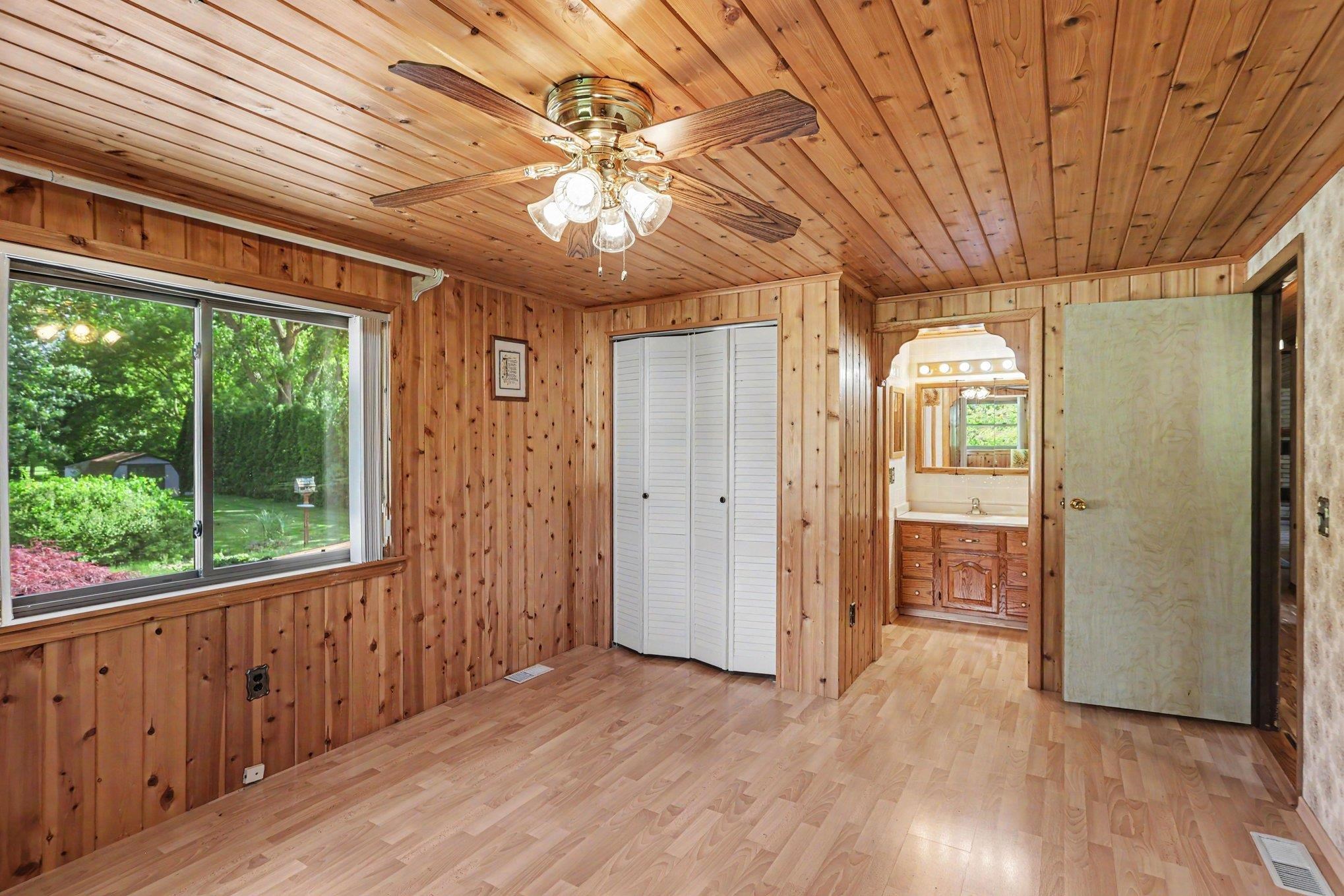 2437 Amelith Road Bay City, MI 48706 - Photo 17 of 36