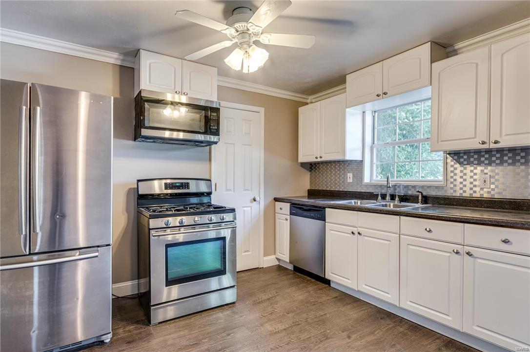 9508 Holy Cross Road Fairview Heights, IL 62208 - Photo 11 of 35 Gallery Image 11