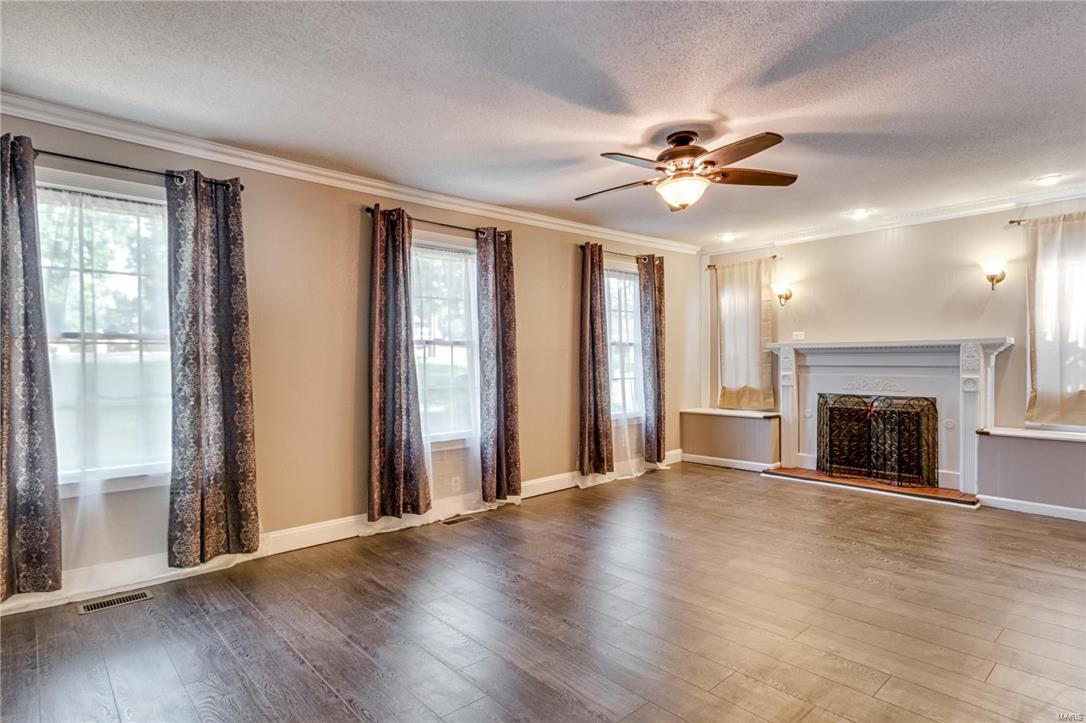 9508 Holy Cross Road Fairview Heights, IL 62208 - Photo 12 of 35 Gallery Image 12