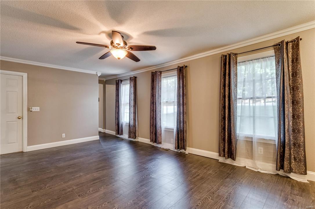 9508 Holy Cross Road Fairview Heights, IL 62208 - Photo 15 of 35 Gallery Image 15