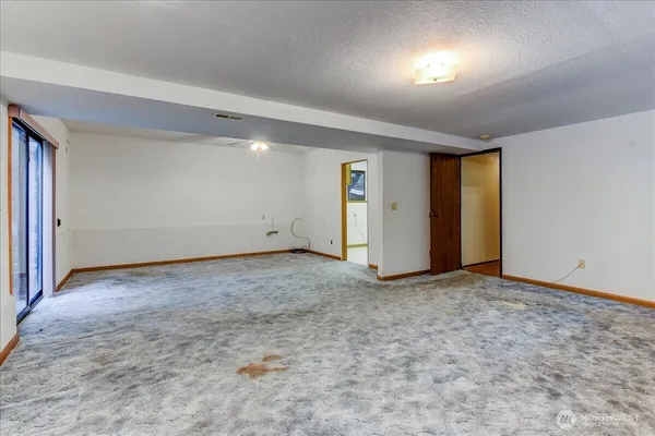 $850,000 | 22905 35th Avenue Southeast, Bothell, WA 98021