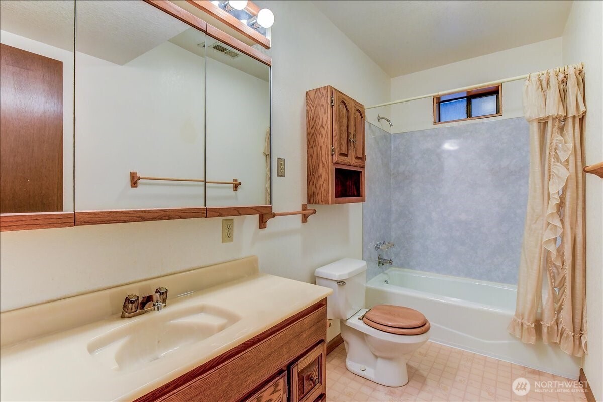 22905 35th Avenue Southeast Bothell, WA 98021 - Photo 21 of 25