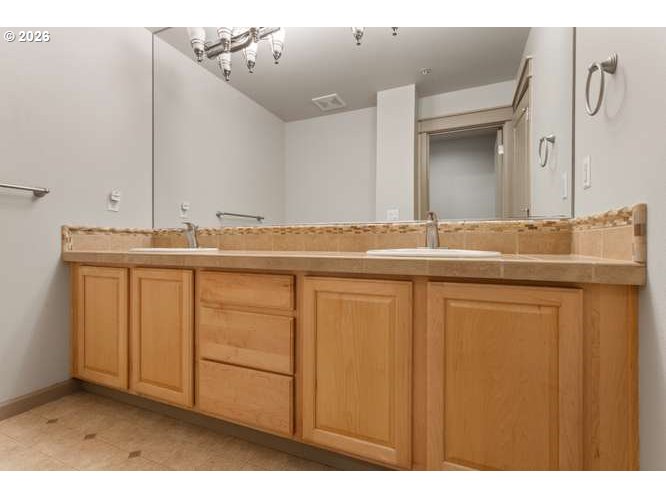 19913 Southeast 8th Way Camas, WA 98607 - Photo 37 of 48