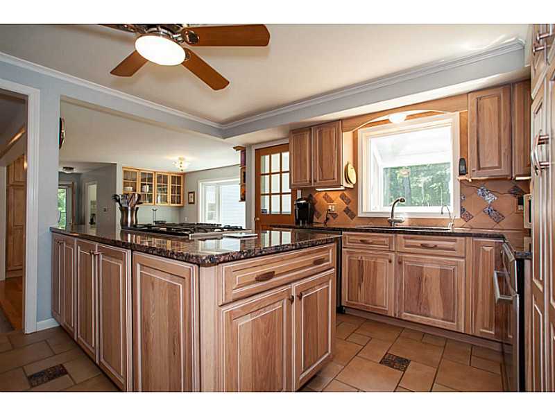 90 Windermere Way Warwick, RI 02886 - Photo 10 of 24 Kitchen.