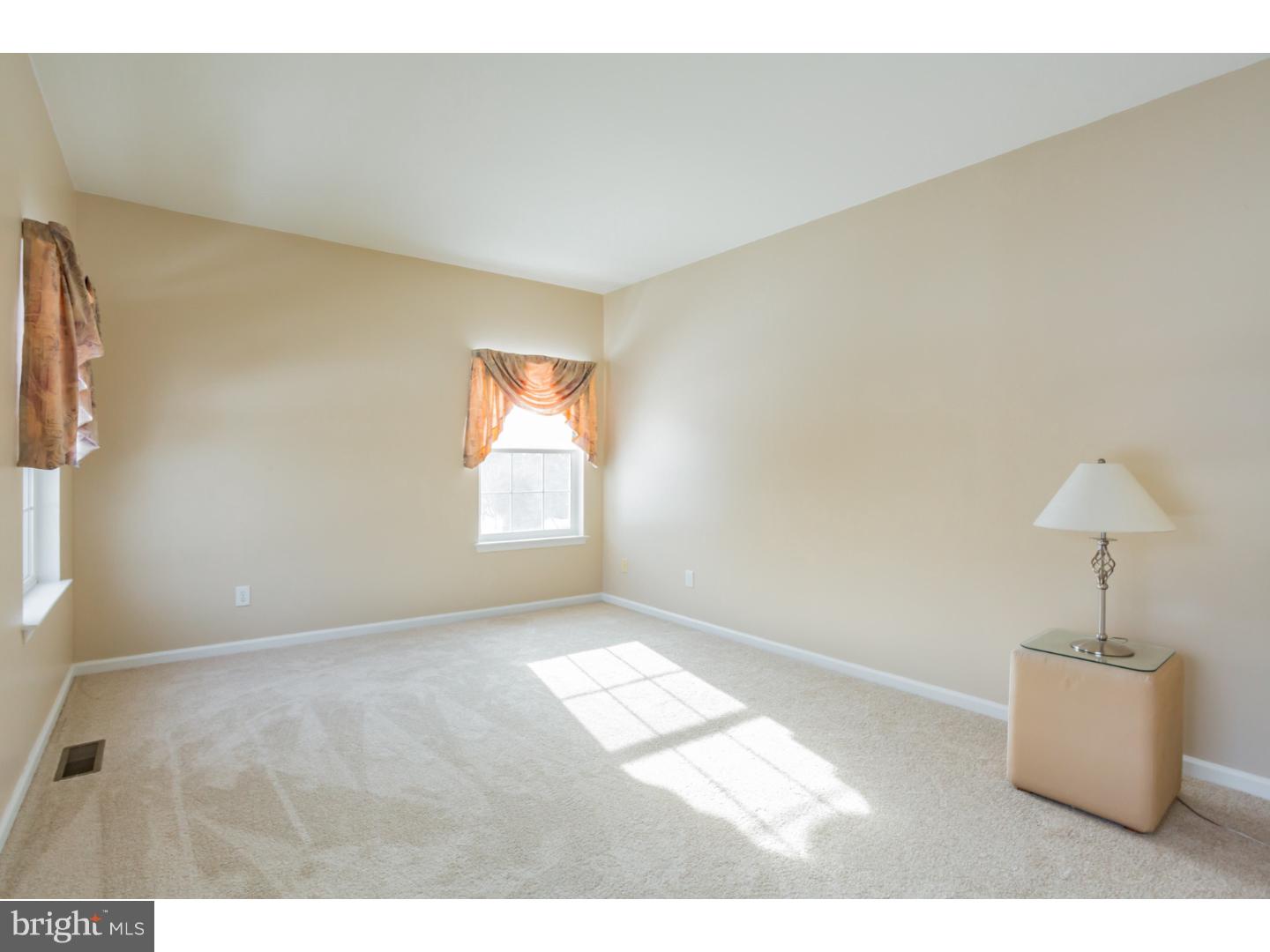 1143 Chelsea Road Aston, PA 19014 - Photo 5 of 25 Gallery Image 5
